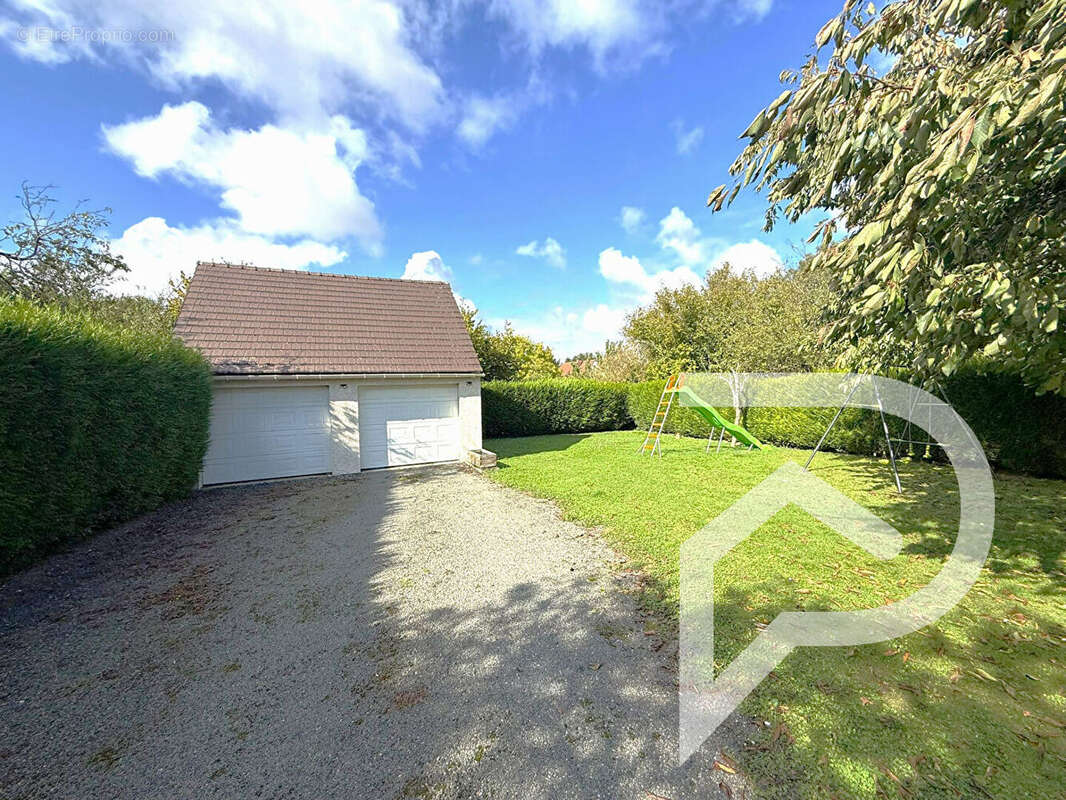 Maison à SAINT-JUST-EN-CHAUSSEE