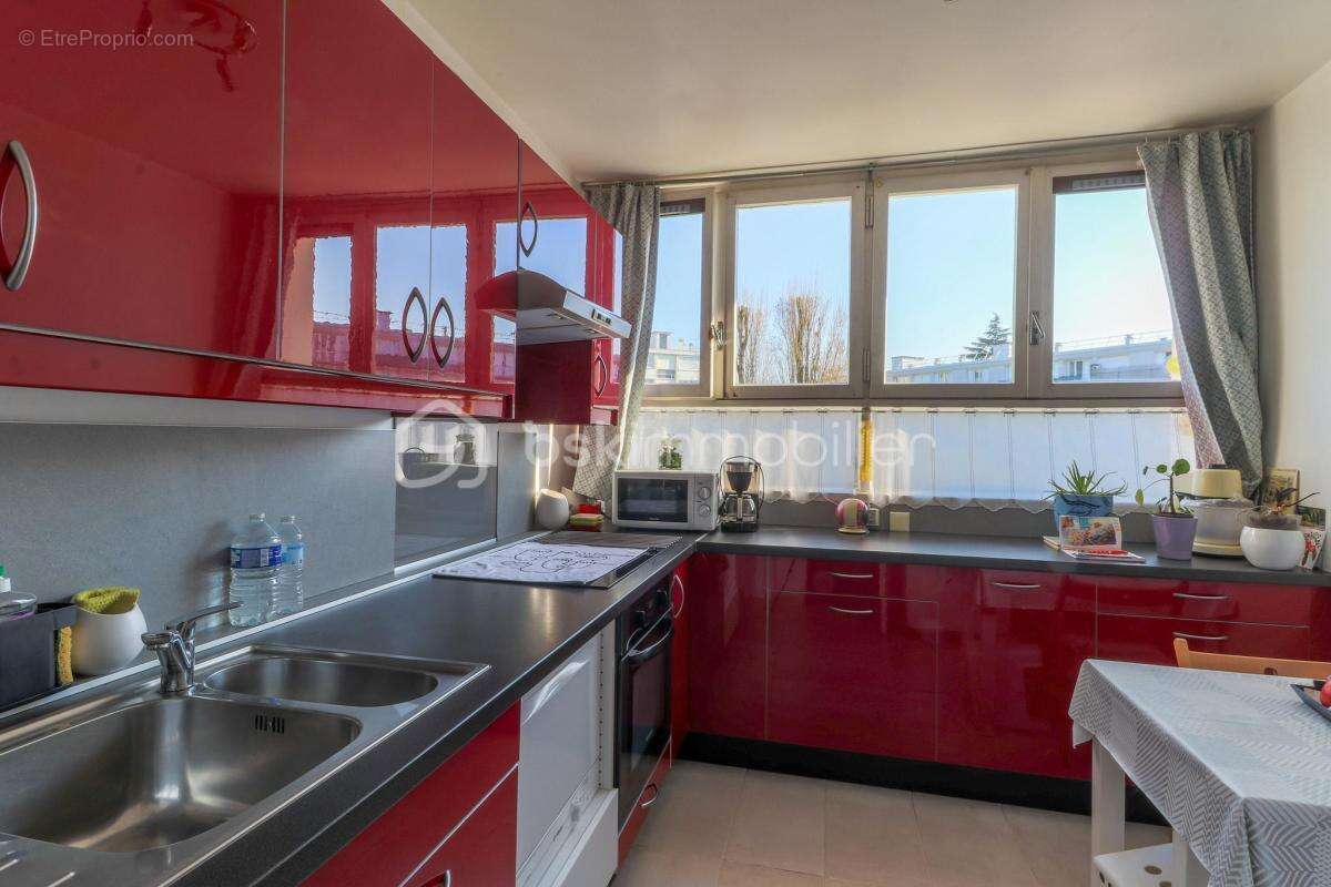 Appartement à SAINT-MICHEL-SUR-ORGE