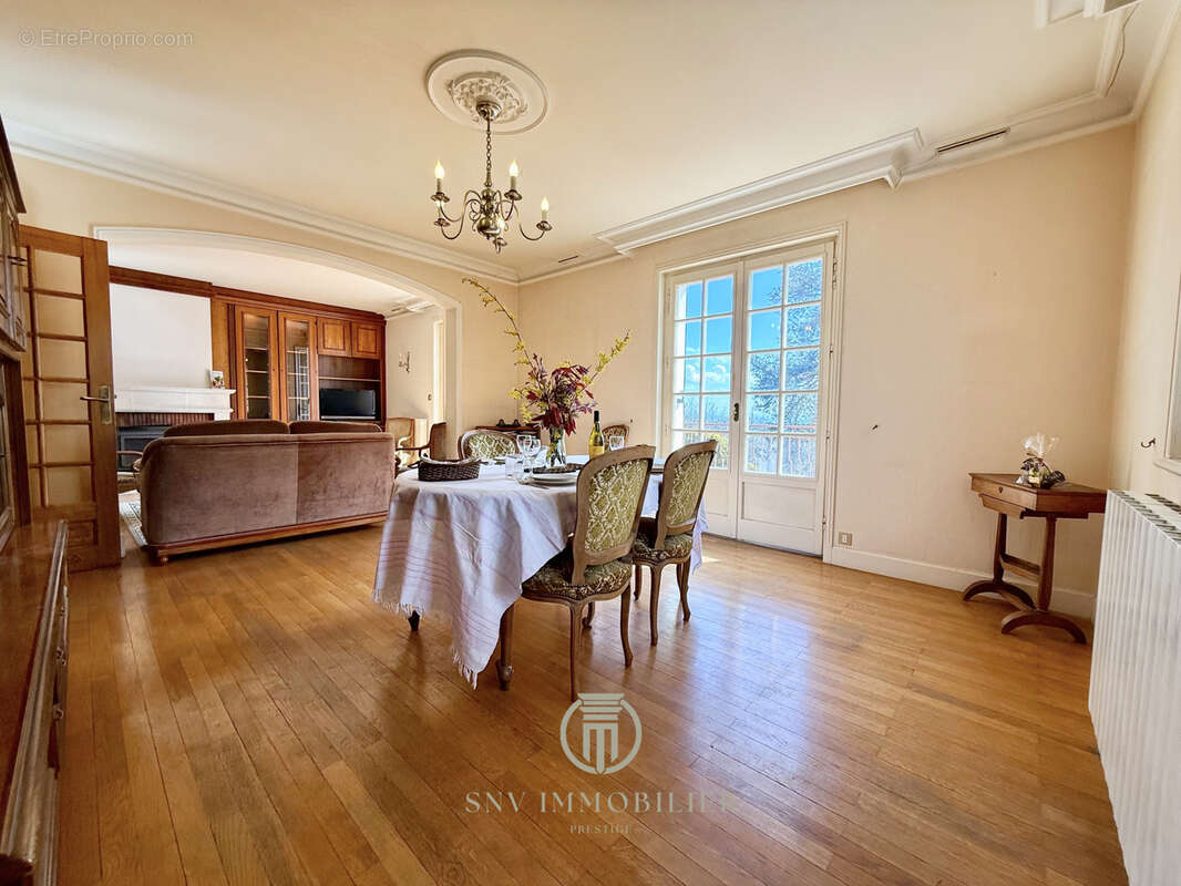 Maison à FEURS