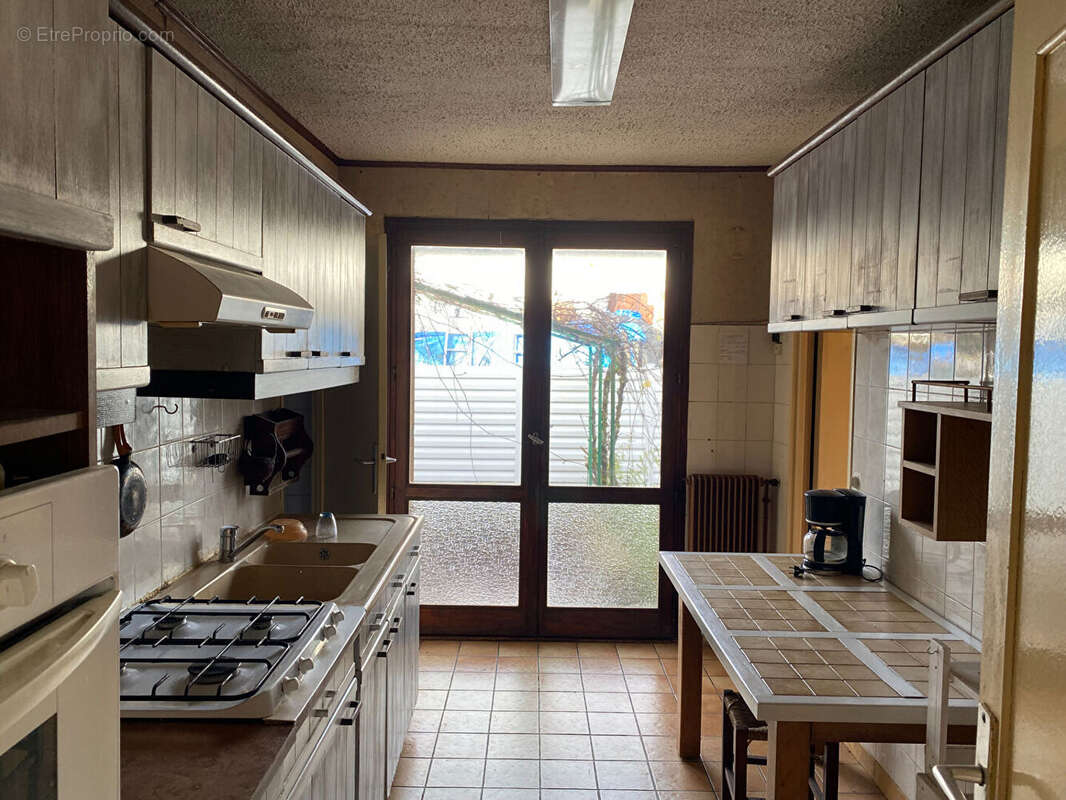 Maison 93 m² à Billere  - photo 4