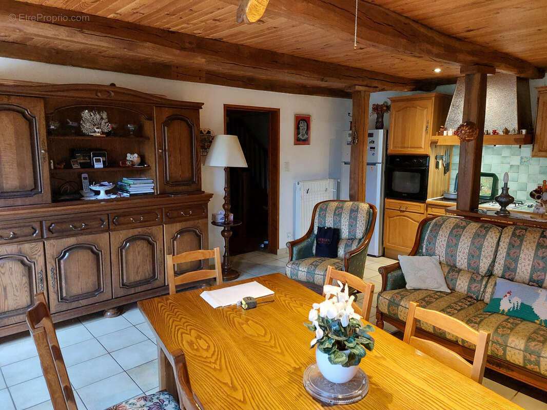 Belle maison Auvergnate de 143 m2 spacieuse et familiale - photo 6