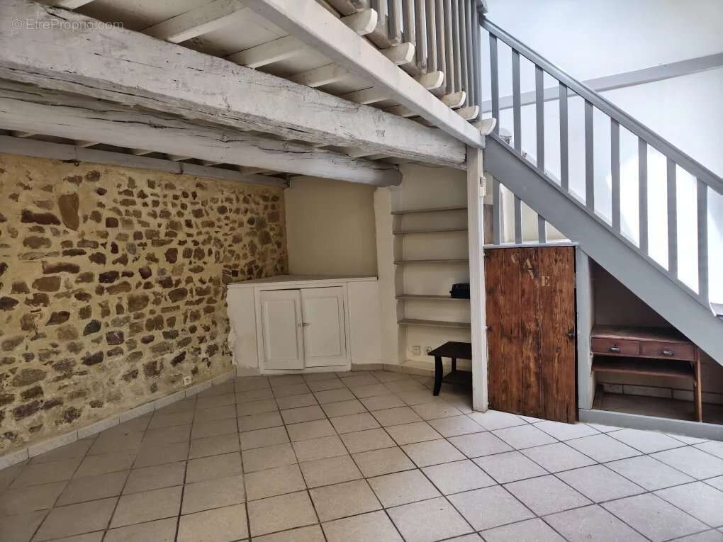 Maison à JONQUIERES