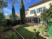 Appartement à MALLEMORT