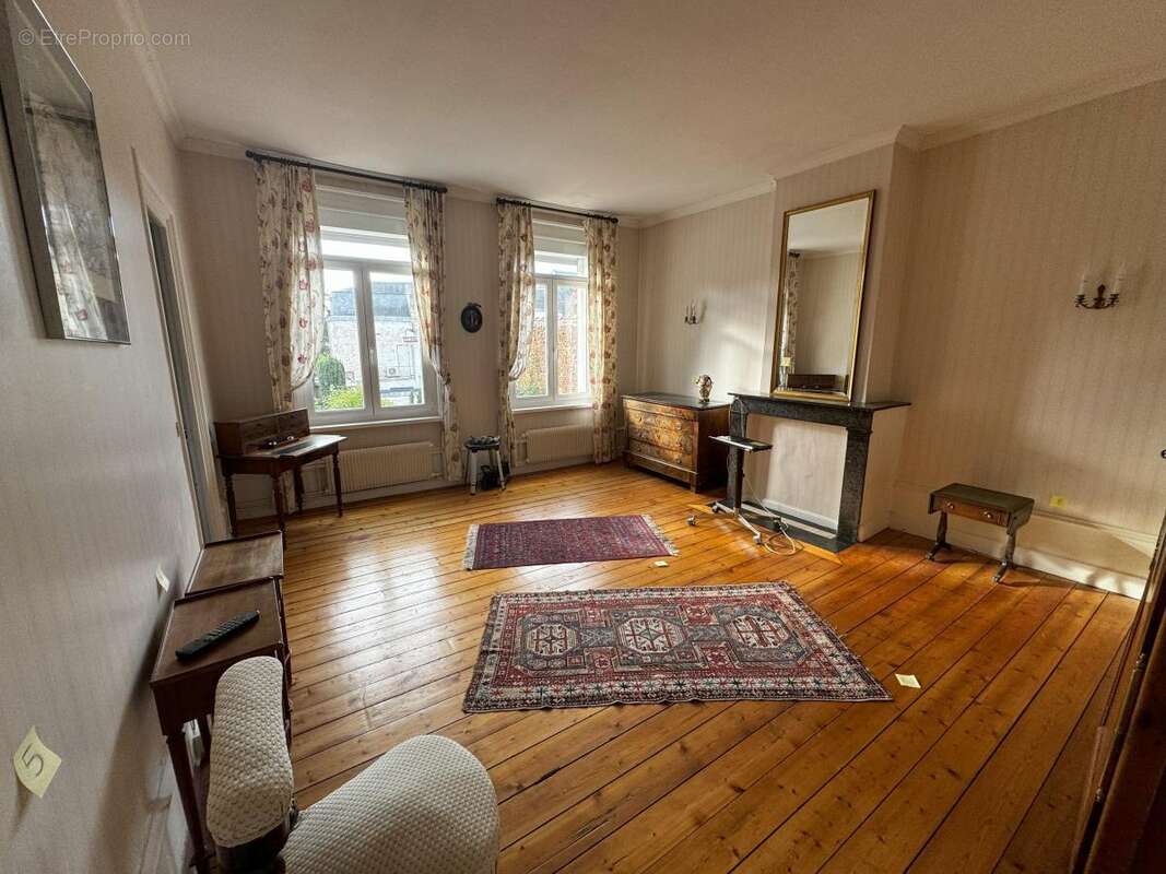 Maison 271 m² à Cambrai  - photo 9