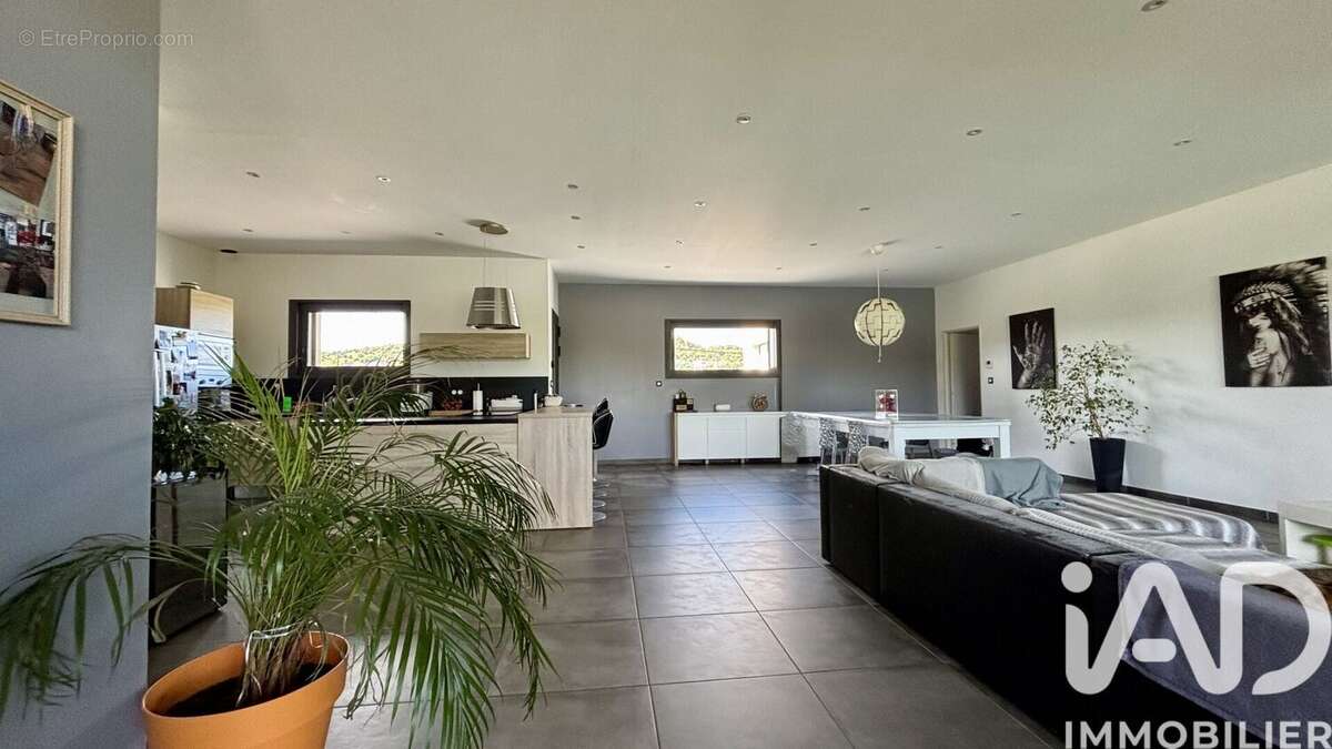 Photo 9 - Maison à VALLON-PONT-D'ARC