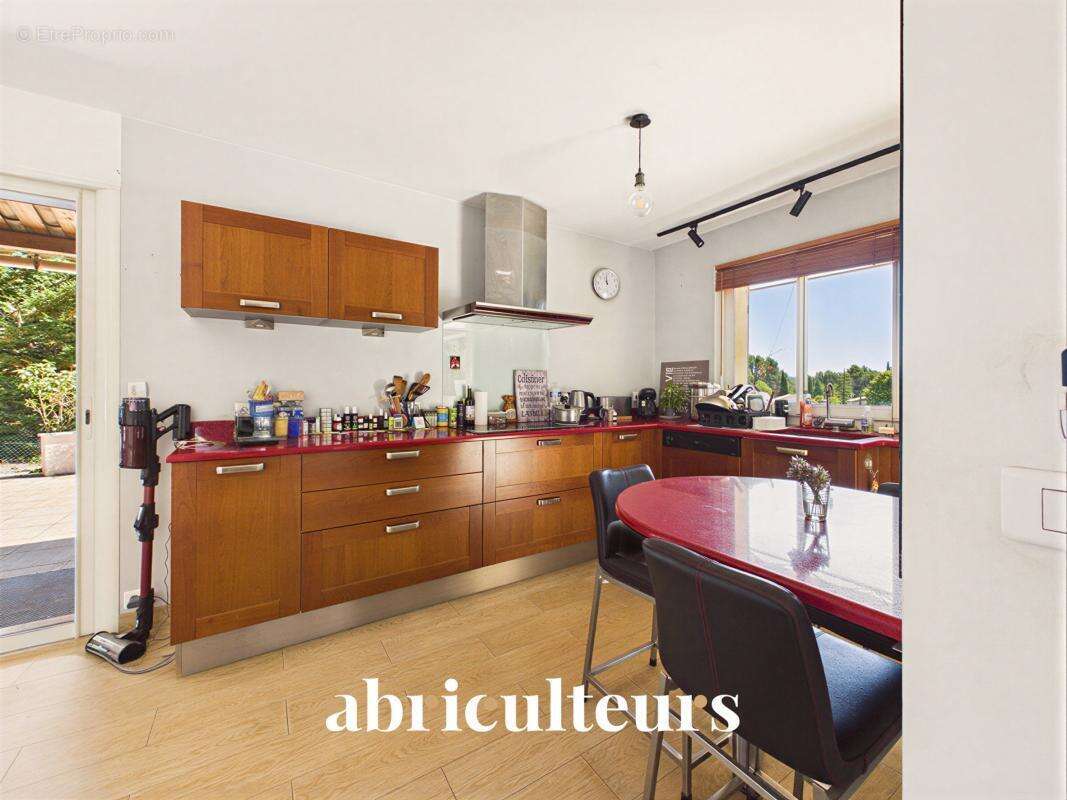 Villa composée de deux logements indépendants – Lauris, Luberon - photo 9