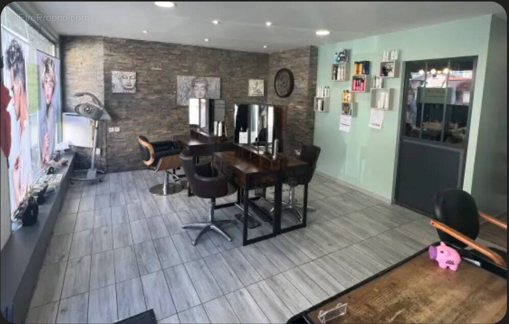 Commerce à SURY-LE-COMTAL