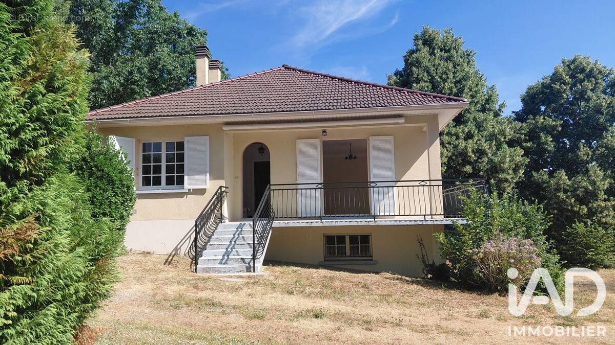 Photo 1 - Maison à LAURIERE