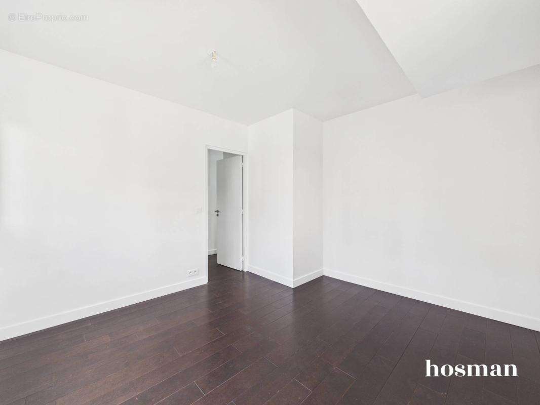 Appartement à LES LILAS