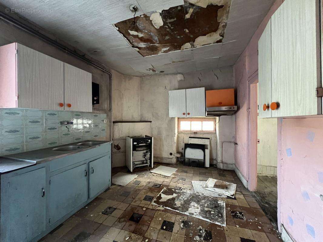 Maison à DECAZEVILLE