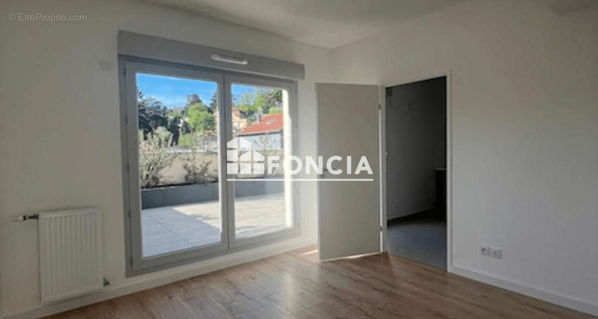 Appartement à RILLIEUX-LA-PAPE