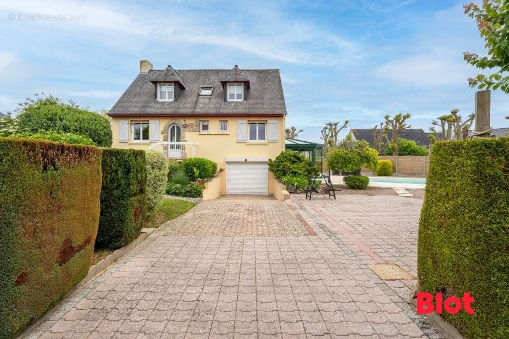 Maison à SAINT-BENOIT-DES-ONDES