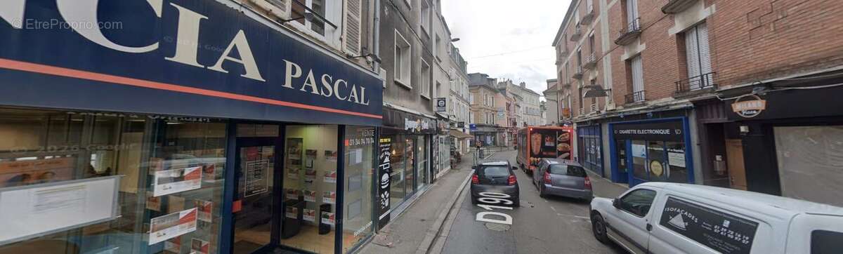Commerce à MEZY-SUR-SEINE