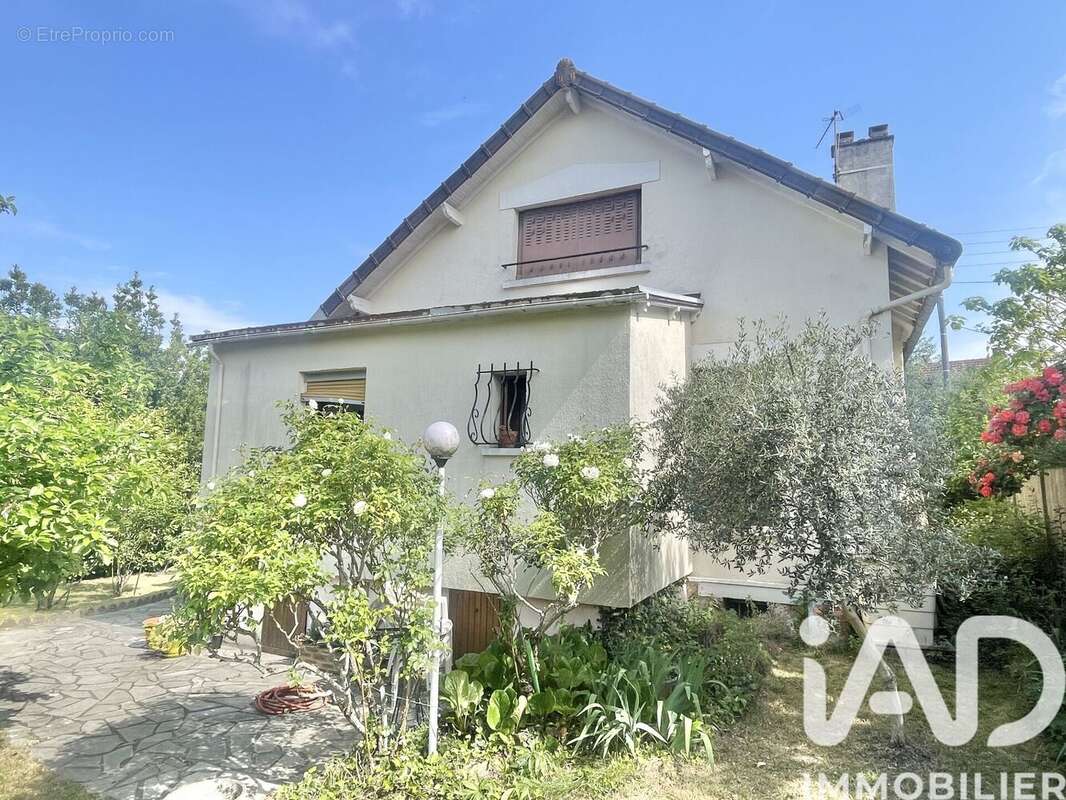 Photo 2 - Maison à MORANGIS