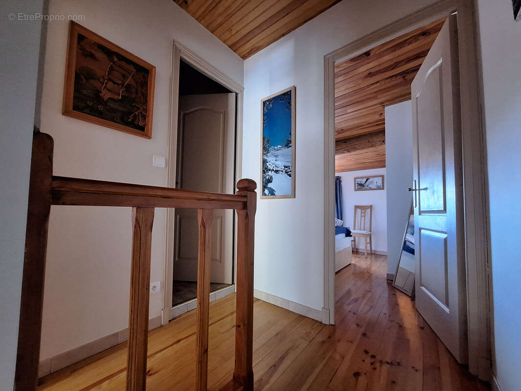 Maison de village avec garage et terrasse - photo 12
