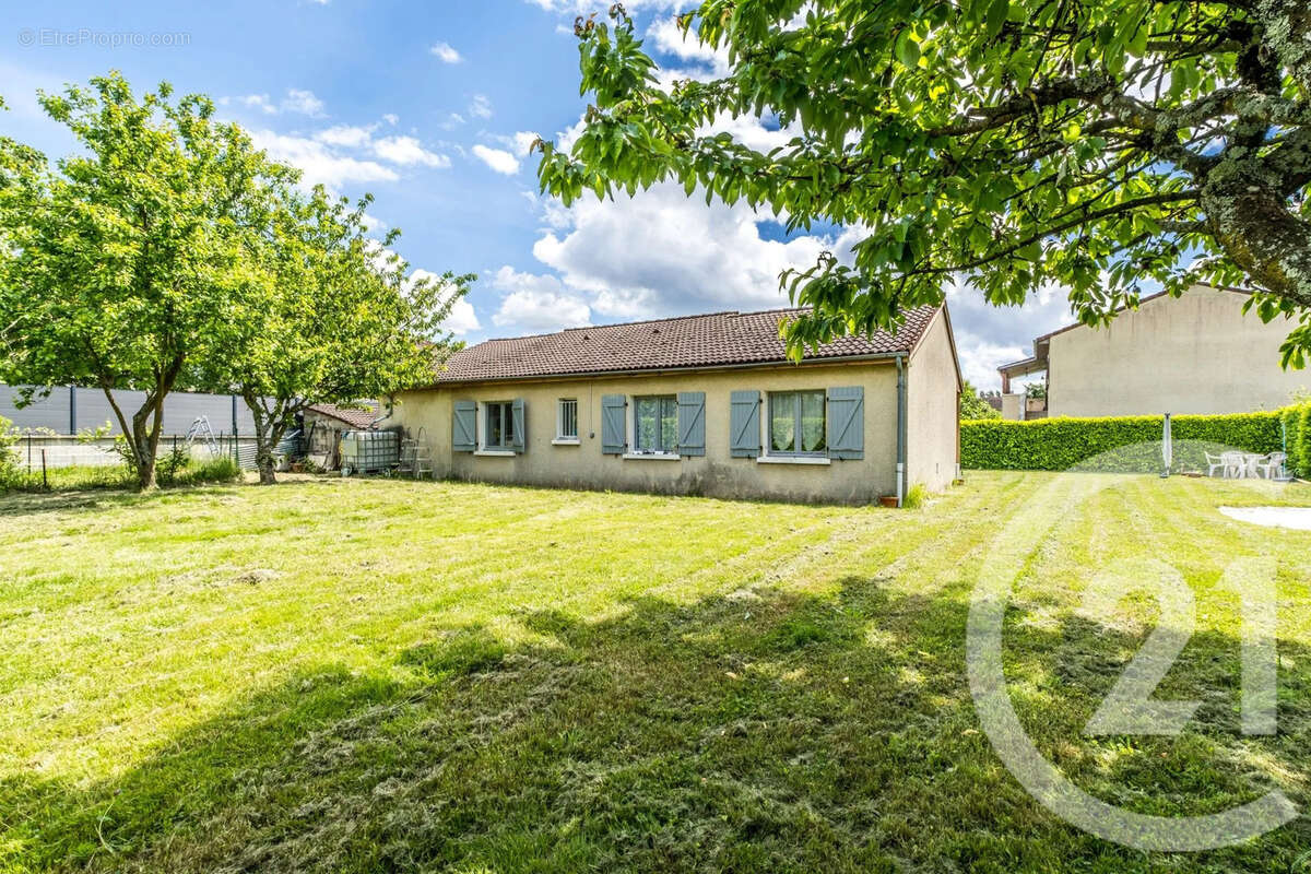Maison à AMBERIEUX-EN-DOMBES