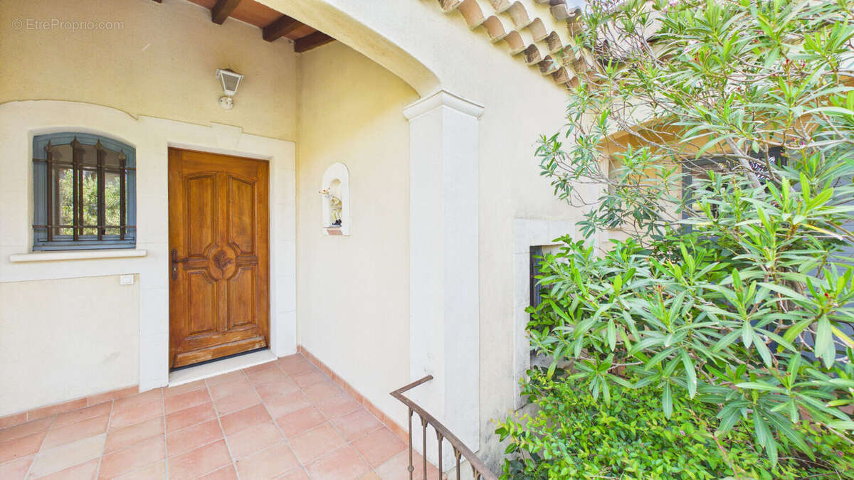 Maison à ARAMON