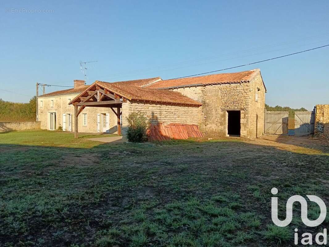 Photo 3 - Maison à LOUZY