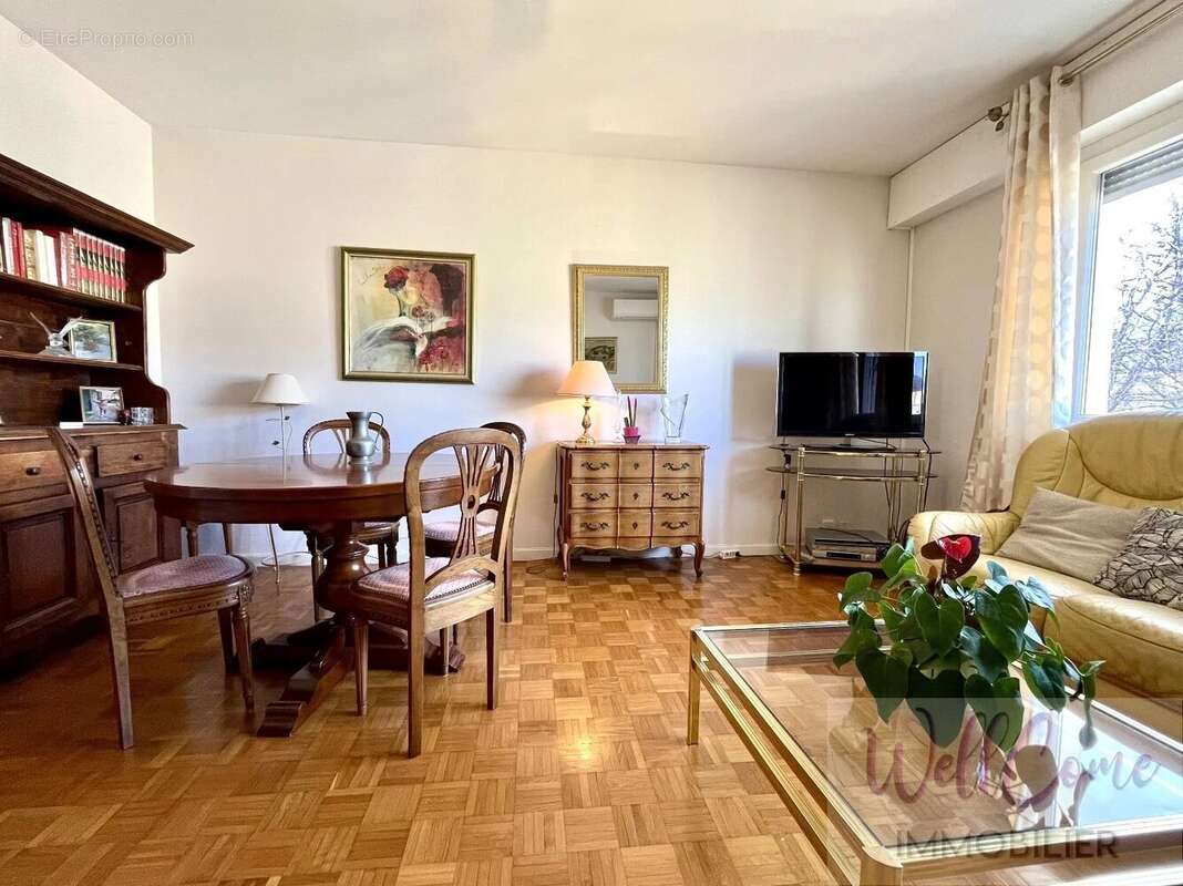 Appartement à AIX-LES-BAINS