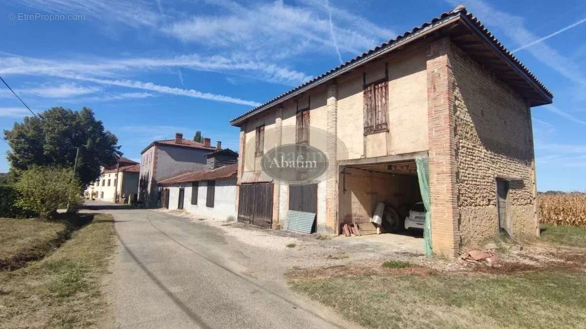Maison à SAINT-PE-DELBOSC
