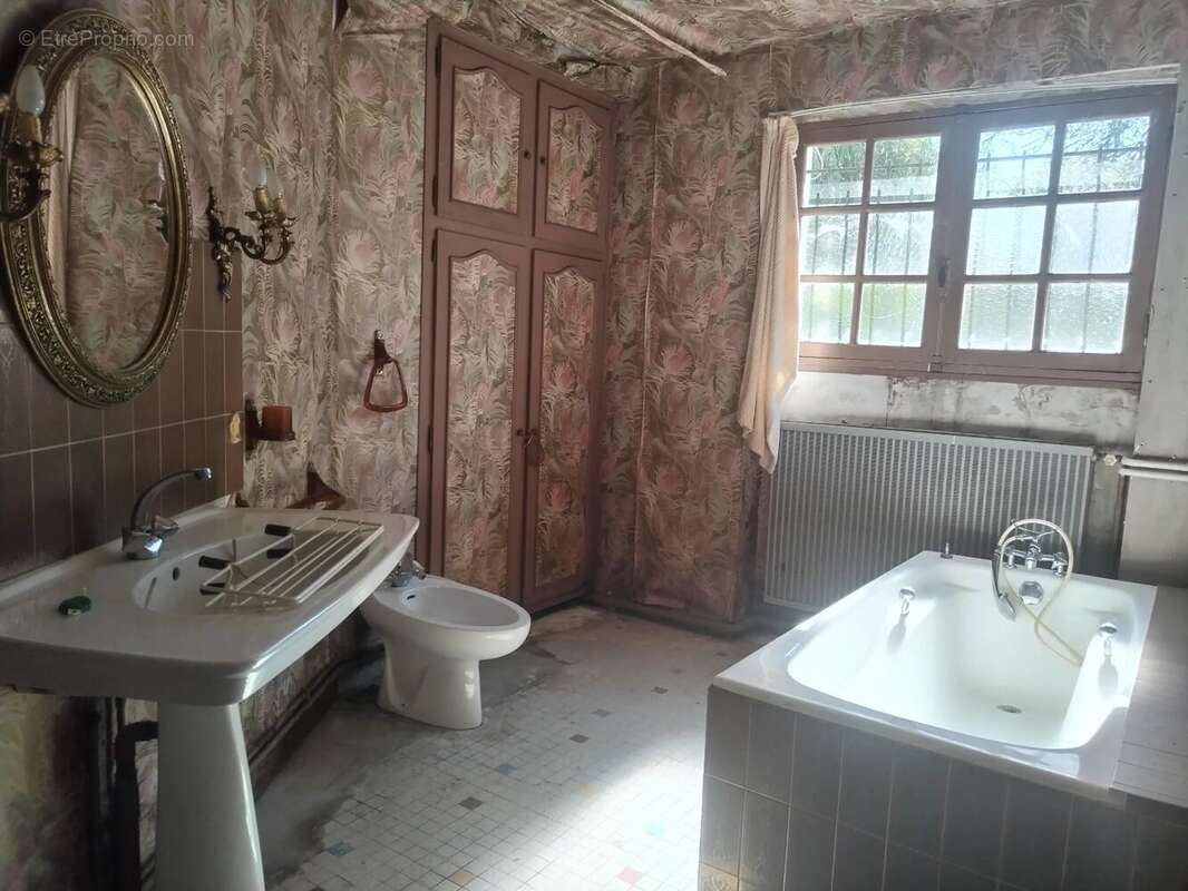 Maison à BUSSY-LE-REPOS