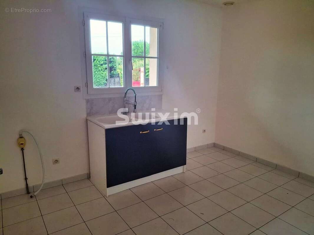 Maison à CANDE-SUR-BEUVRON