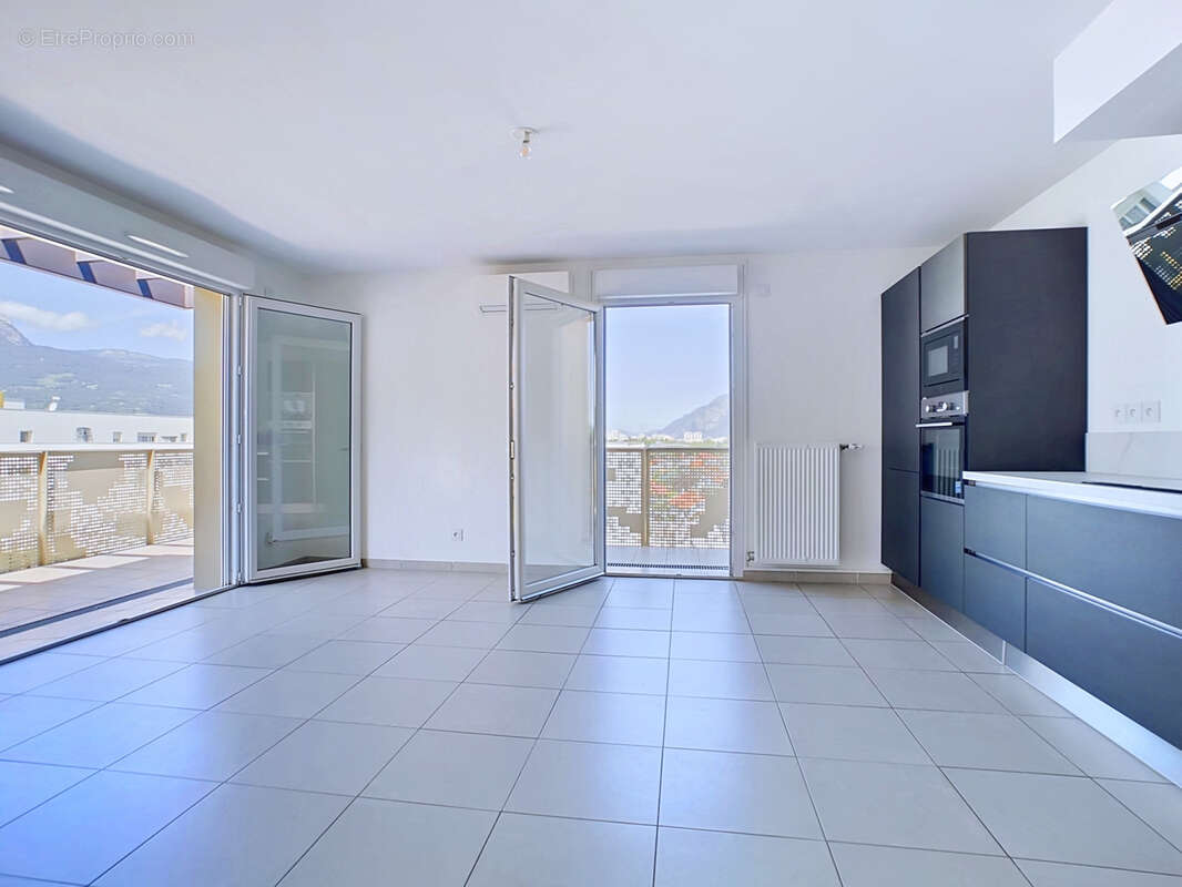 Appartement à ECHIROLLES