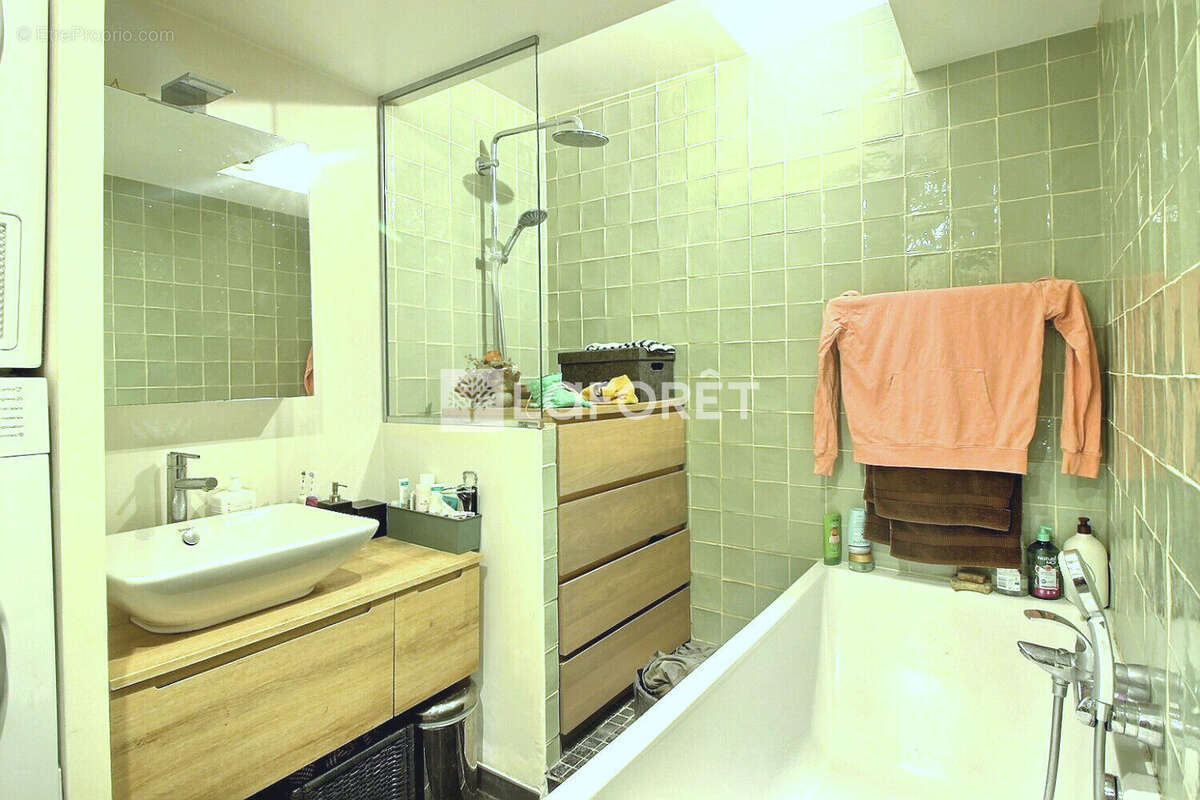 Appartement à BOIS-COLOMBES