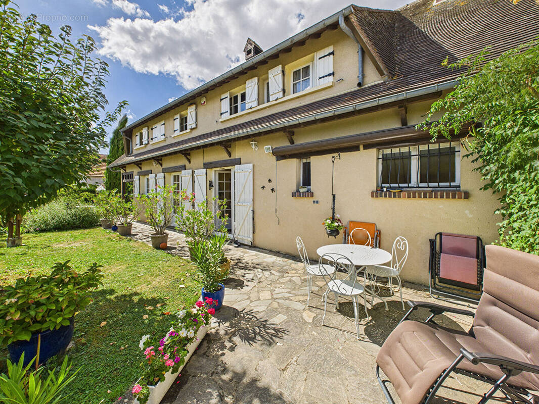 Maison à NOGENT-LE-ROI