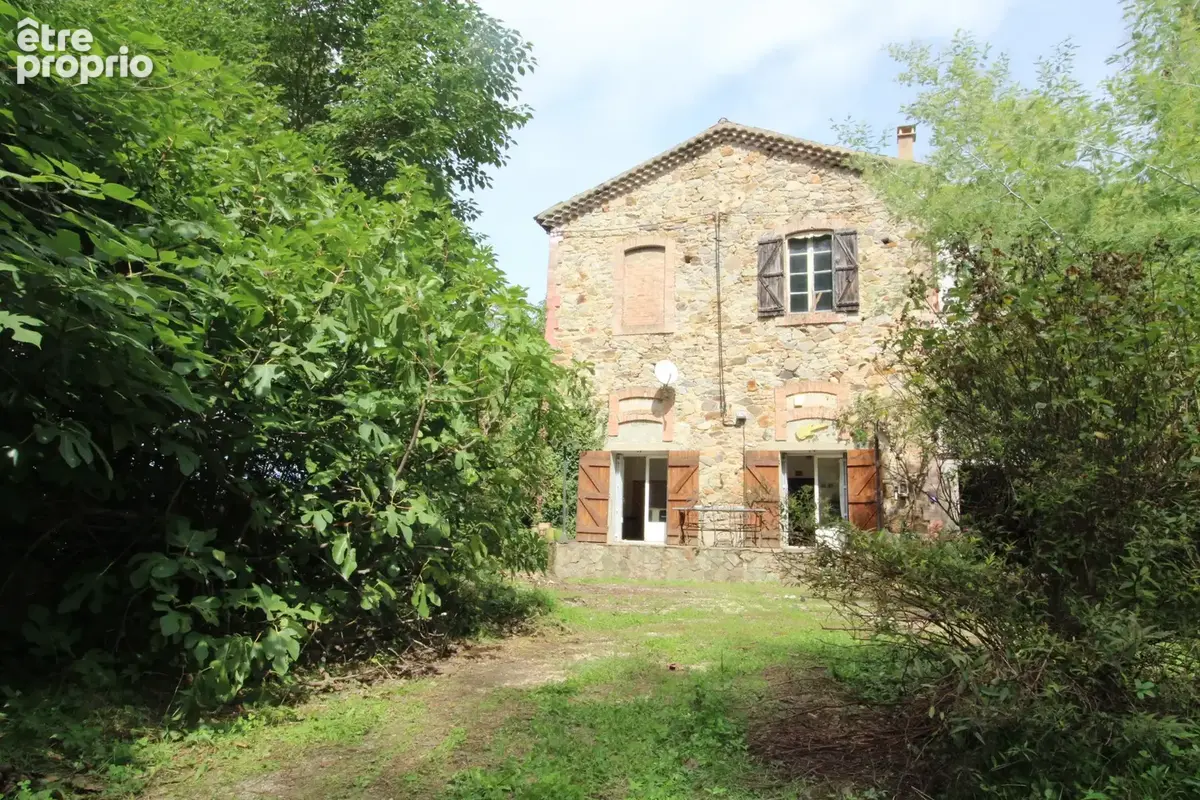 Maison de caractere d'un volume 333 m2  + dependance 86 m2. - photo 14