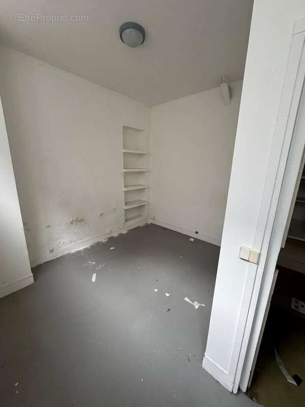 Commerce à PARIS-17E