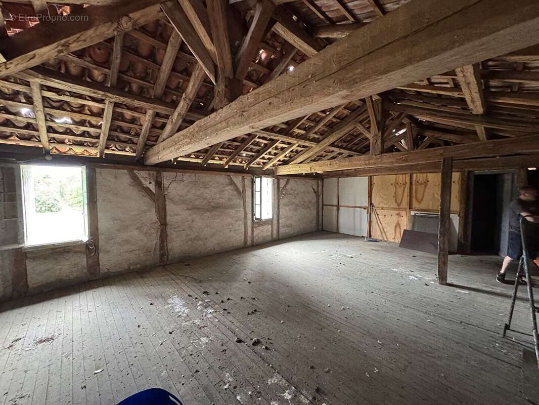 Maison à ESCOURCE