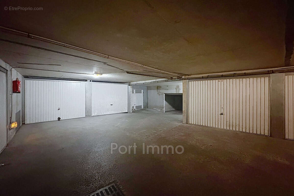 Parking 12 m² à Cagnes-Sur-Mer  - photo 6