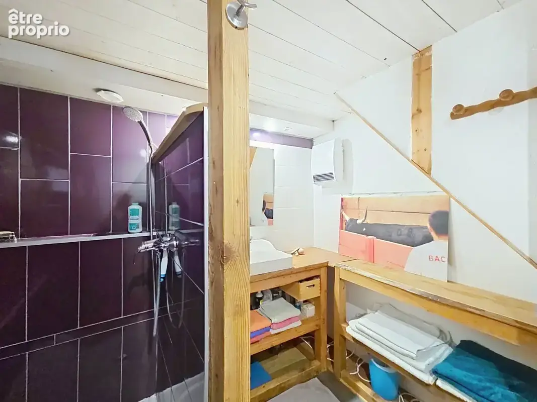 Maison 5 pièces de 136 m2 - LES BELLEVILLE - photo 8