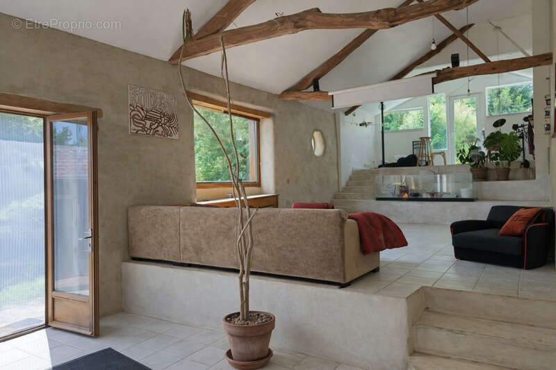Propriété Dauphinoise 190 m² — 1,2 hectare — Box chevaux — Charancieu - photo 7