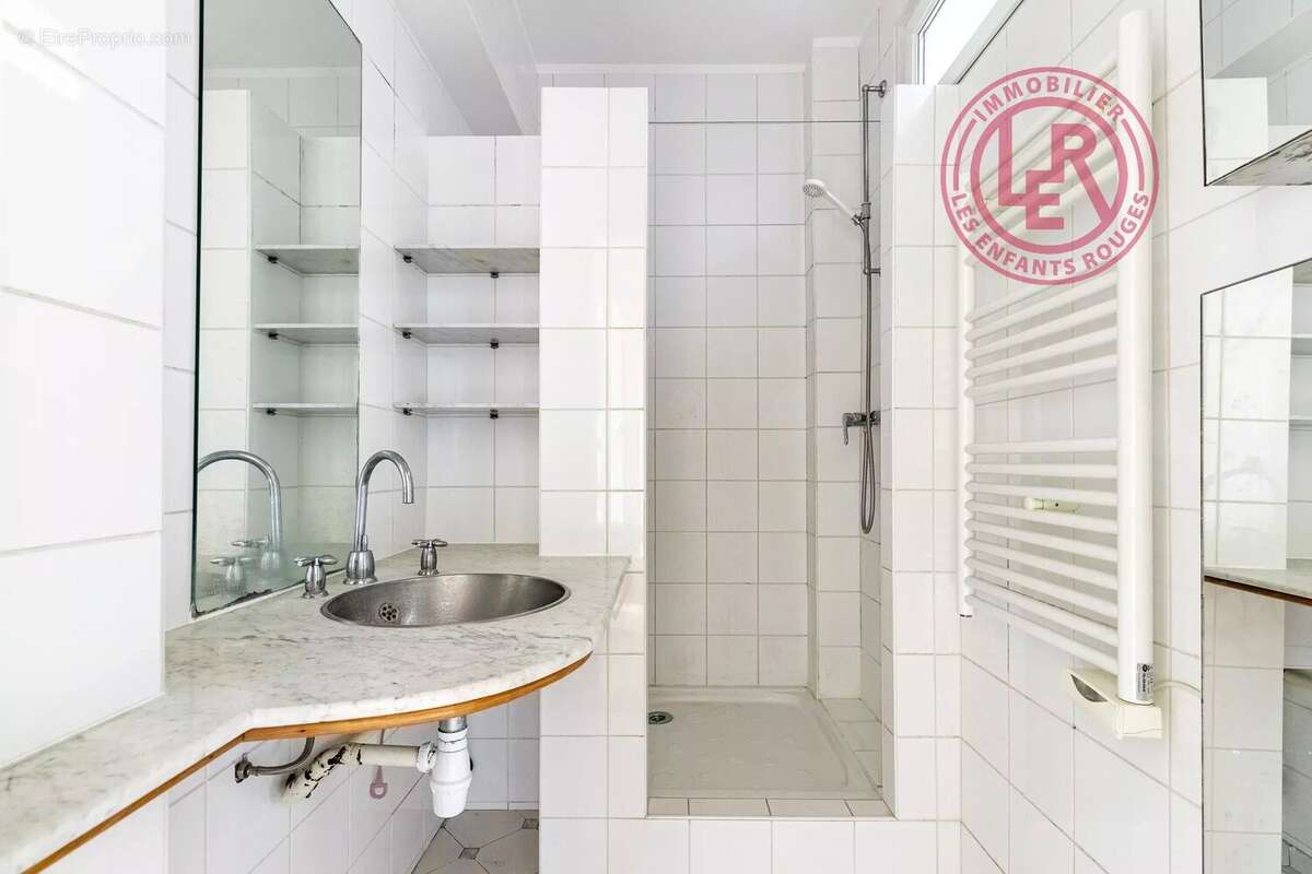 Appartement à PARIS-14E