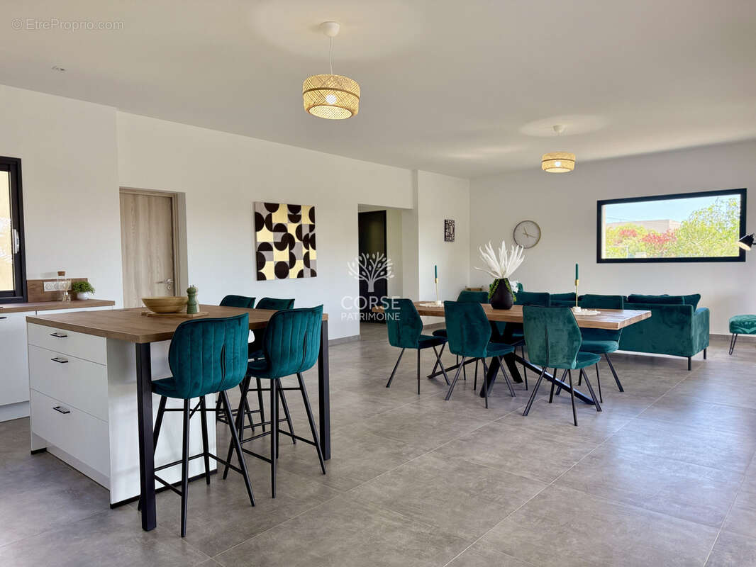 Maison à PORTO-VECCHIO