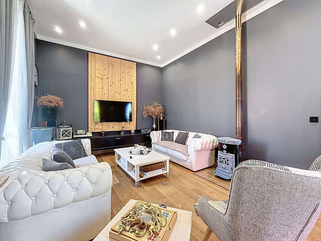 Maison à LA ROUVIERE