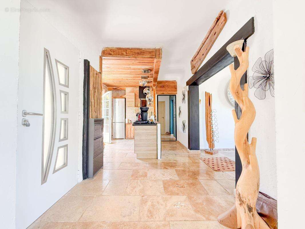 Maison à LA GAUDE