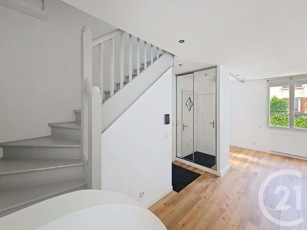 Maison 71 m² à Orly  - photo 4