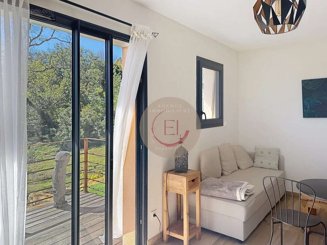 Maison à LES ADRETS-DE-L'ESTEREL