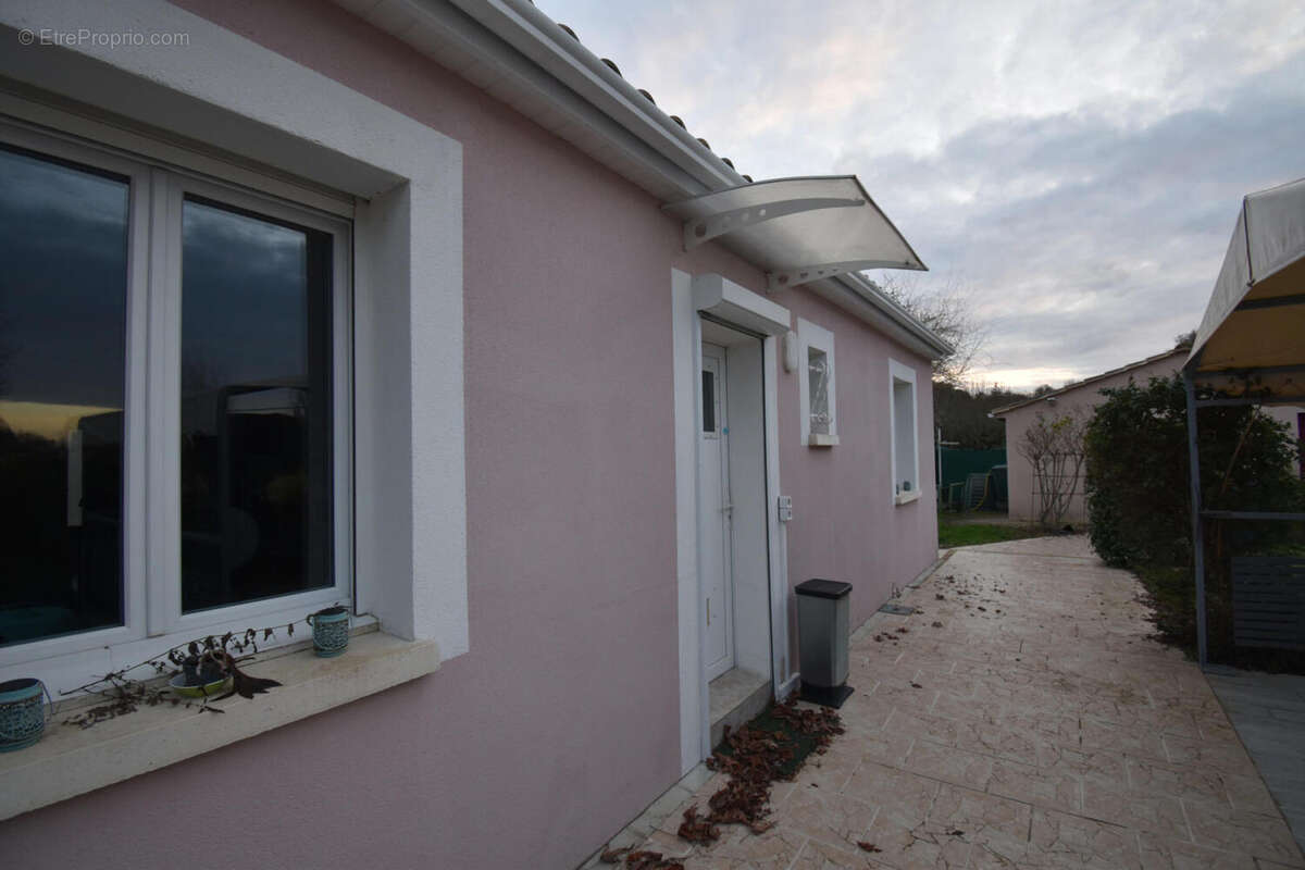 DSC_0062 - Maison à L'ISLE-D'ESPAGNAC