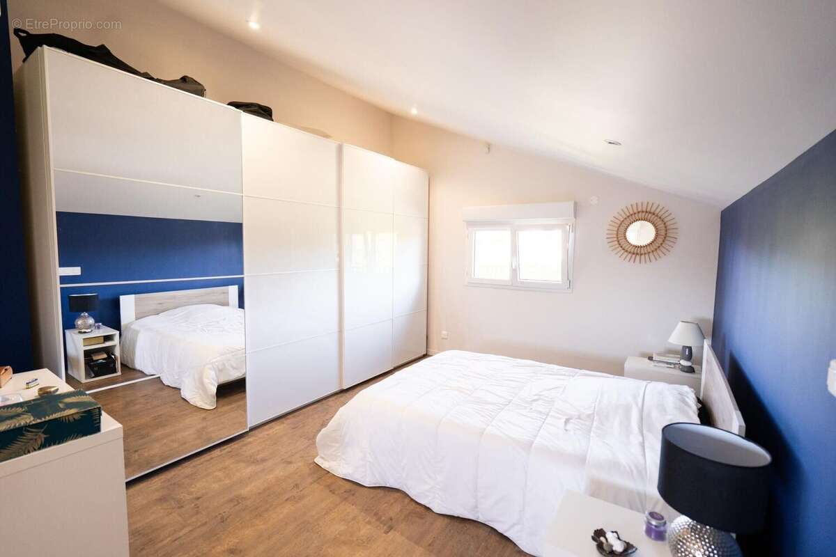 Maison 125 m² à Genas  - photo 2