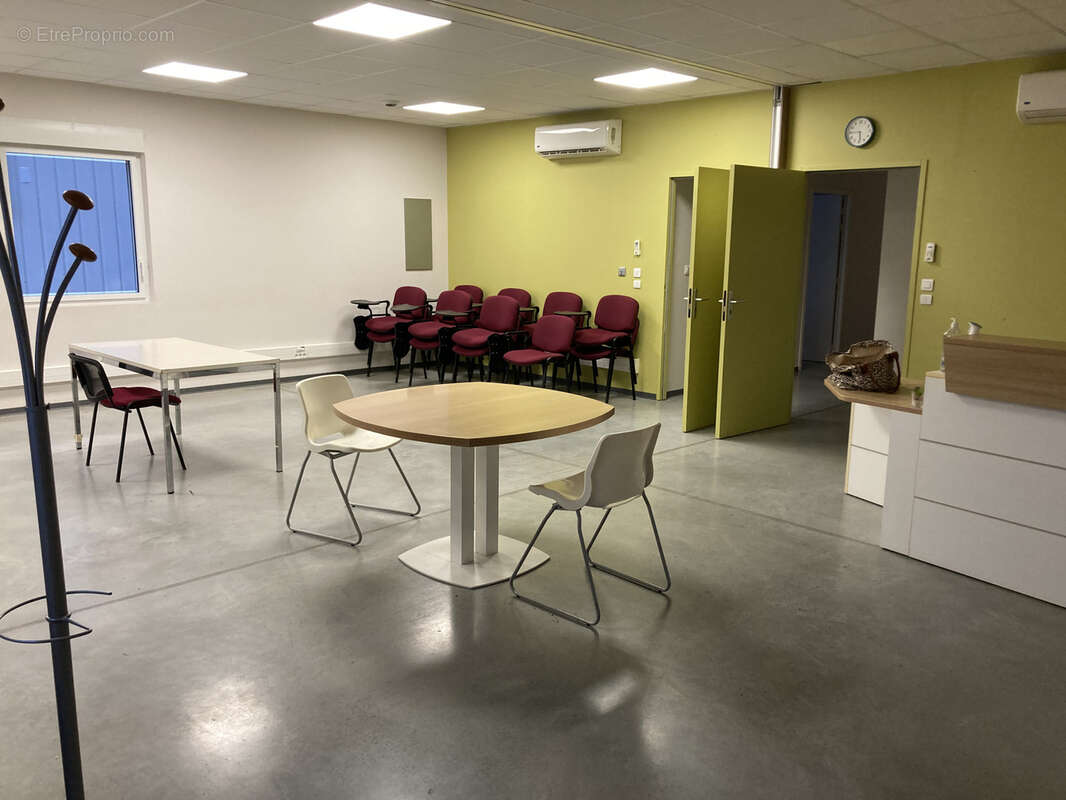 Commerce à MONTELIMAR