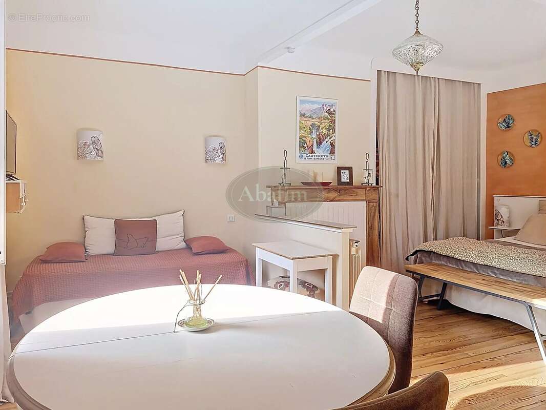 Maison à LUZ-SAINT-SAUVEUR