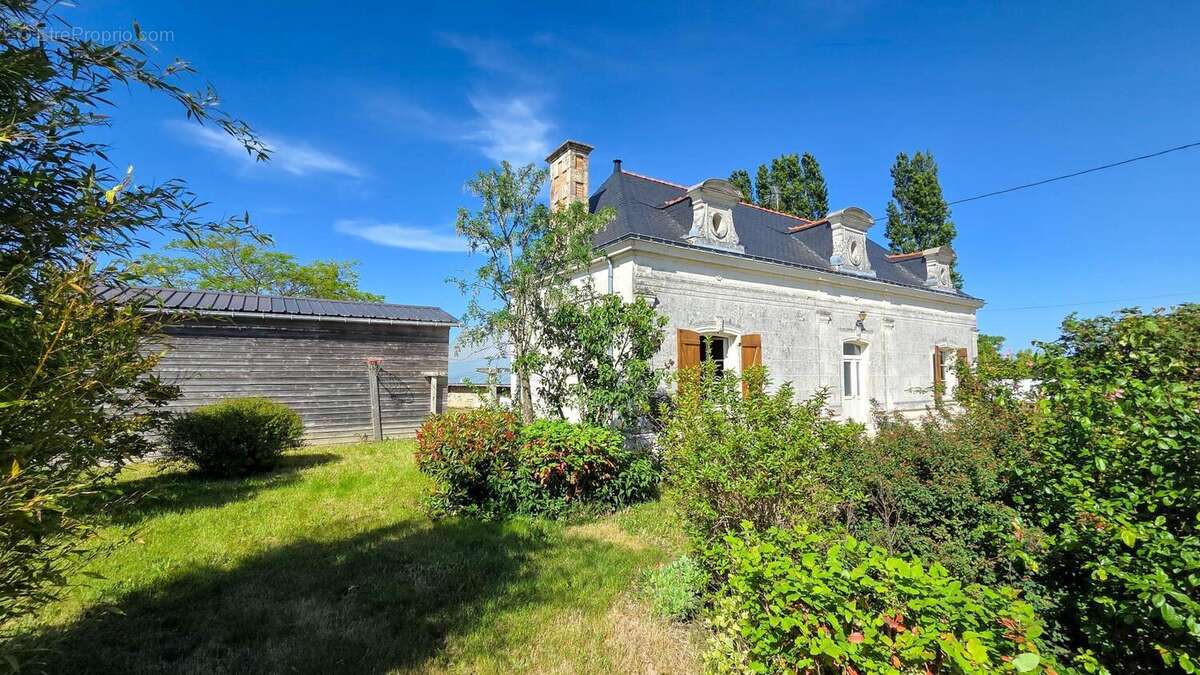 Photo 2 - Maison à LONGUE-JUMELLES