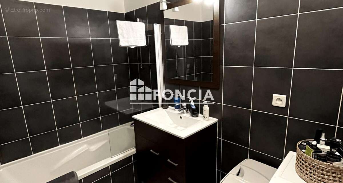 Appartement à MANDELIEU-LA-NAPOULE