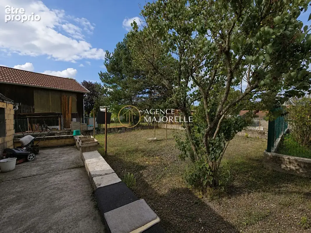 Maison à VINCEY
