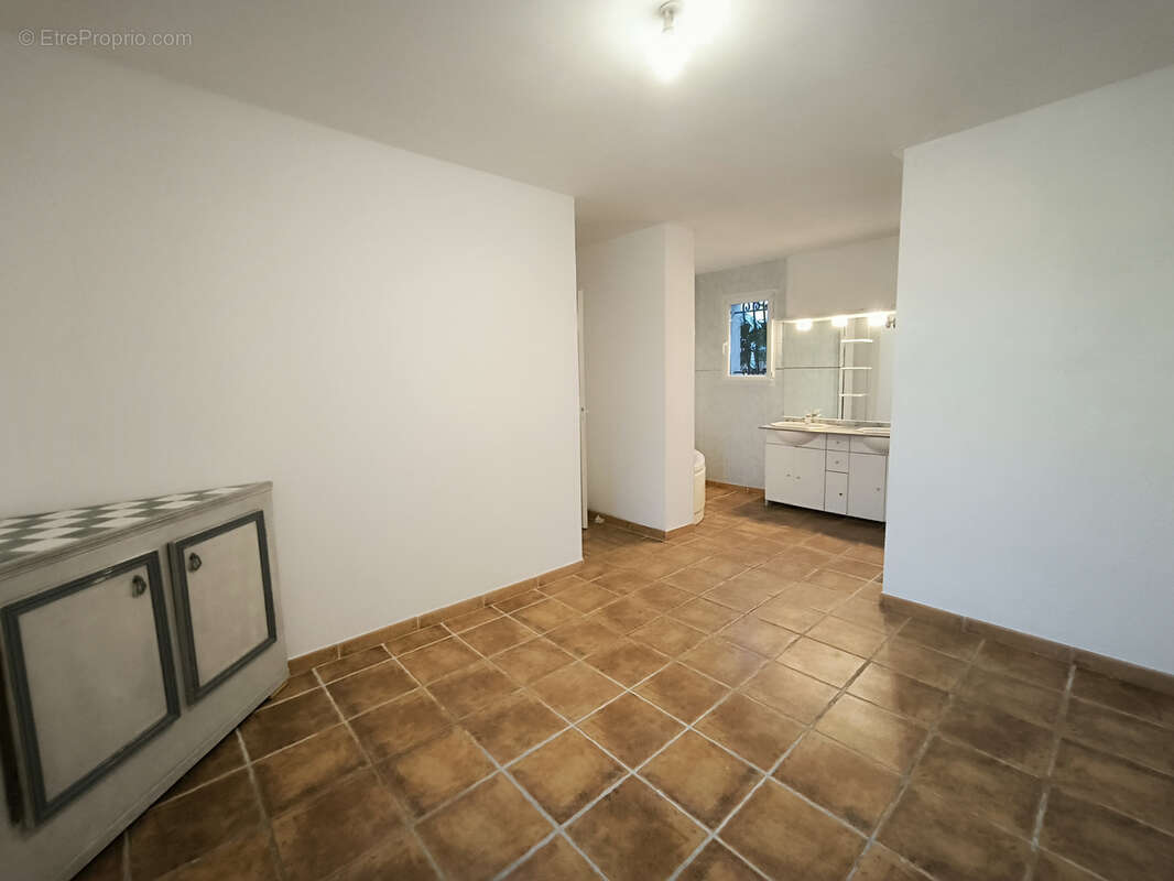 Maison à SAINT-CHRISTOL-LES-ALES