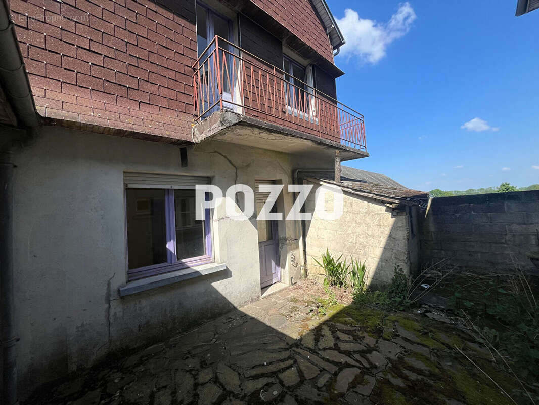 Maison à LE TEILLEUL